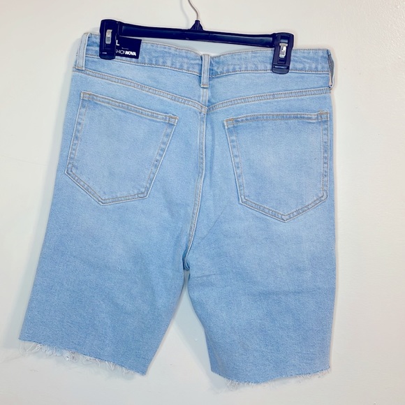 Stay on Track Destroyed Denim Bermudas Women’s Size XL - Picture 2 of 6
